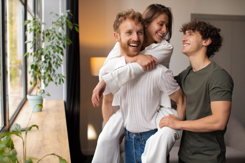 Relation libre : comment ce couple fonctionne-t-il ?